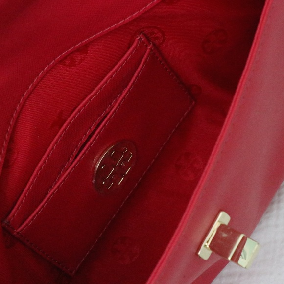 Tory Burch Red Clutch with Gold Details - Picture 3 of 12